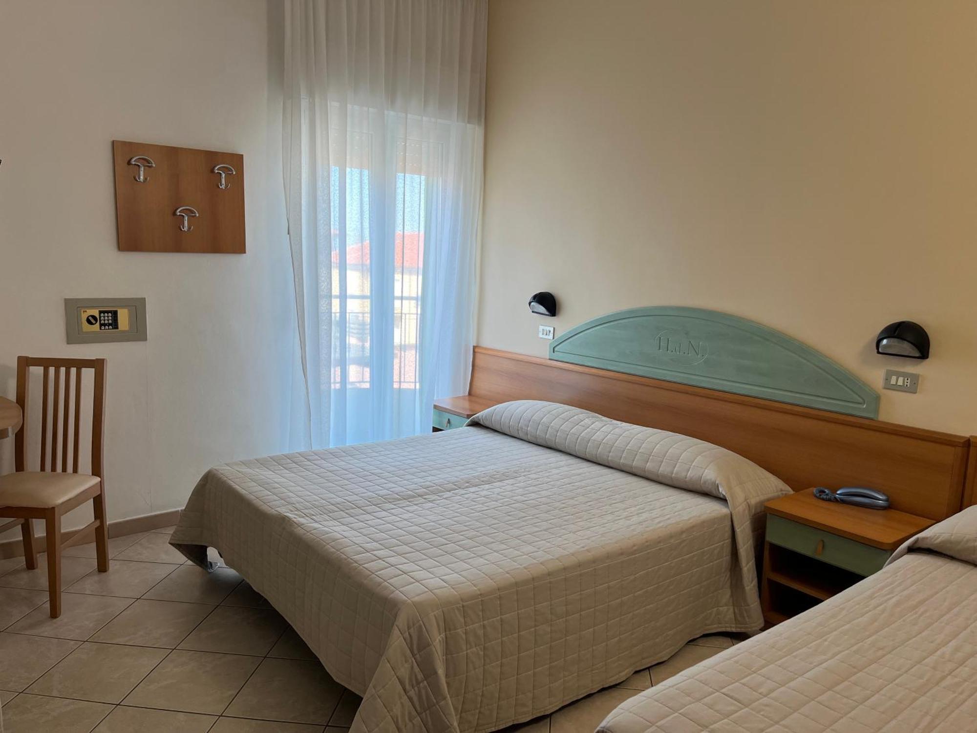 צ'סנטיקו Hotel Delle Nazioni מראה חיצוני תמונה